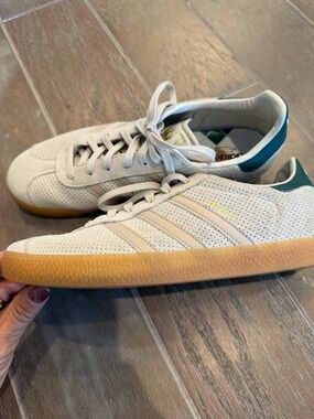 adidas Off-White Suede Sneakers with Gum Sole and Green Heel Tab